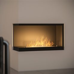 Foto de ambiente de la chimenea de bioetanol de Infire INSIDE 800 L Versión 2 (con aislamiento incorporado), a dos caras con apertura a la izquierda