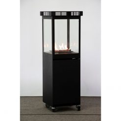 Foto de ambiente de la Estufa de gas MAVROS para exterior de Nora Flames